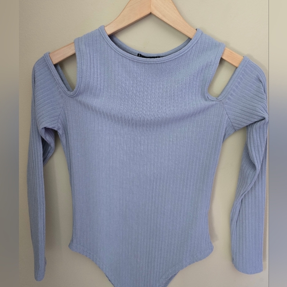 Sale! Boohoo Cutout Bodysuit - Picture 2 of 5